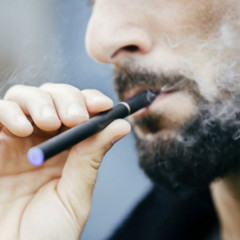 Бывает ли кашель после курения электронных сигарет?