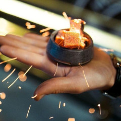 Разжигание углей для кальяна