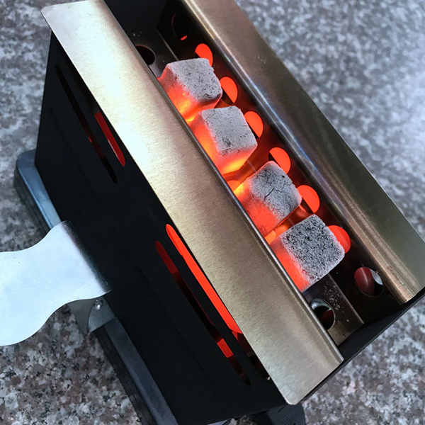 Як розпалити вугілля для кальяну вдома?