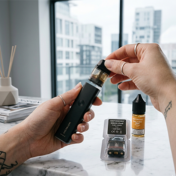 Замена картриджа Vaporesso XROS